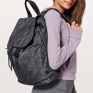 Lululemon Carry Onward Rucksack Backpack NWOT